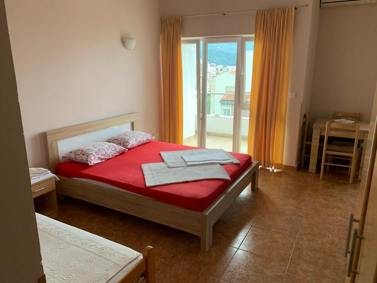 Apartmani Ilic Bečići Esterno foto