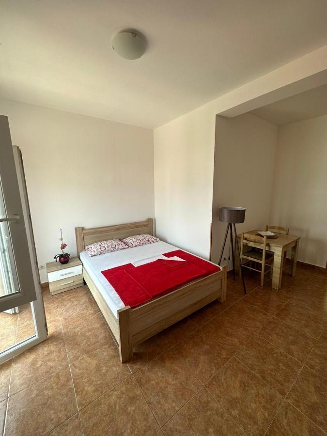 Apartmani Ilic Bečići Esterno foto